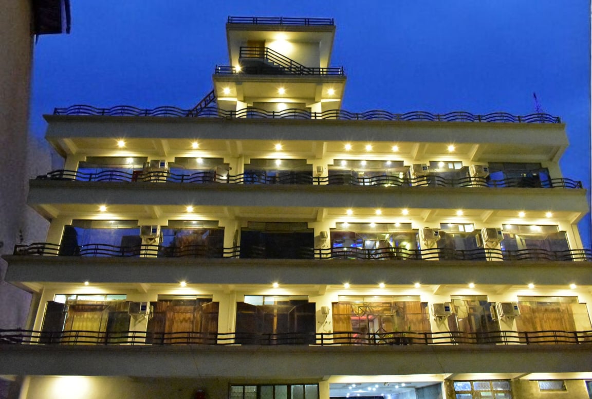 ALMAS HOTEL Fizaghat Mingora Best Hotel In Swat