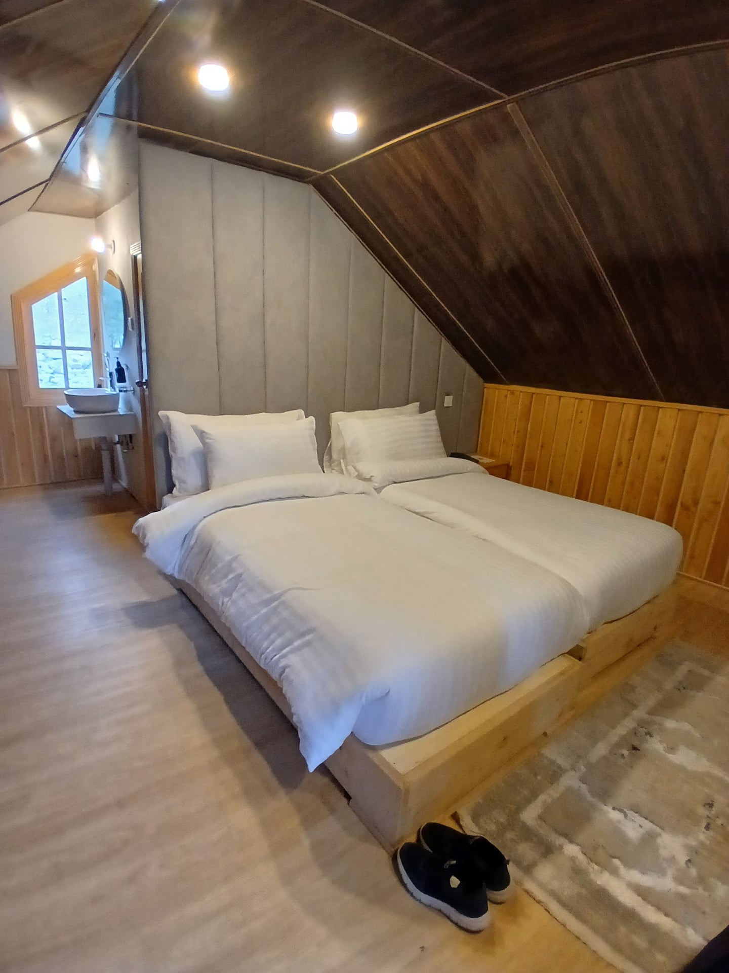 Azure Lagoon Resort photo 2
