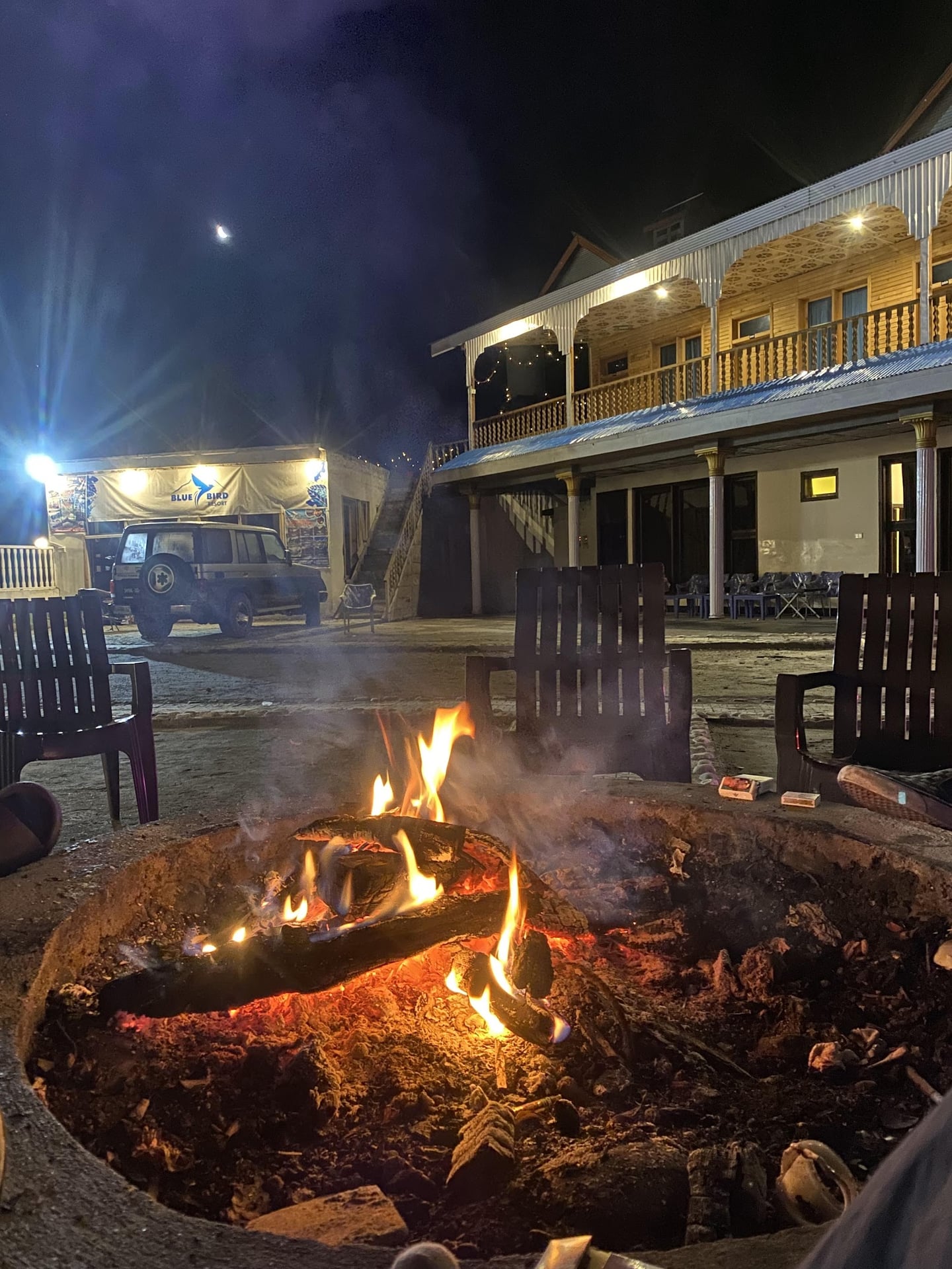 Blue Bird Resort, Utror
