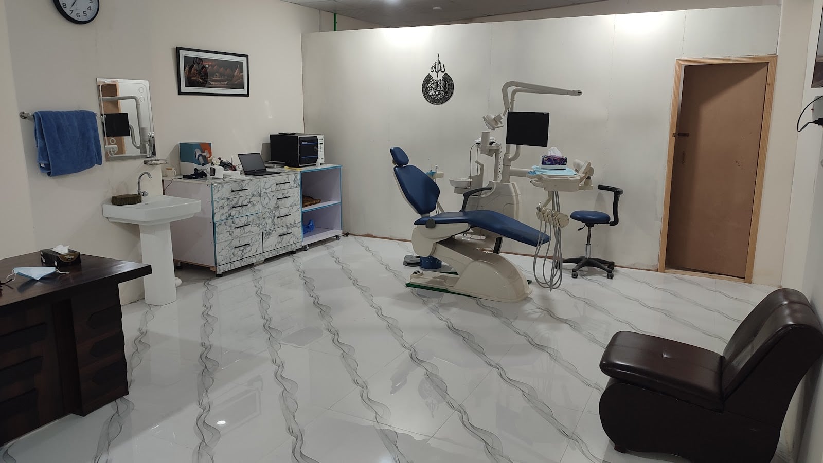 Dr Zeeshan Dental Clinic photo 5