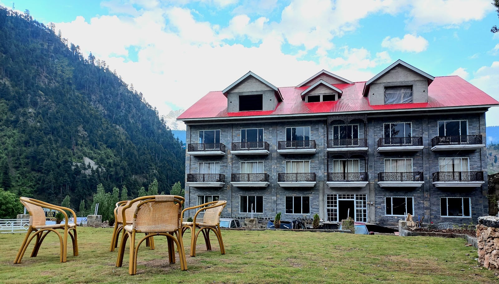 Hotel DeManchi Kalam