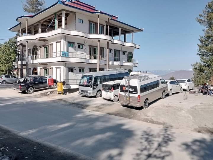 Hotel Taj Mahal & Restaurant