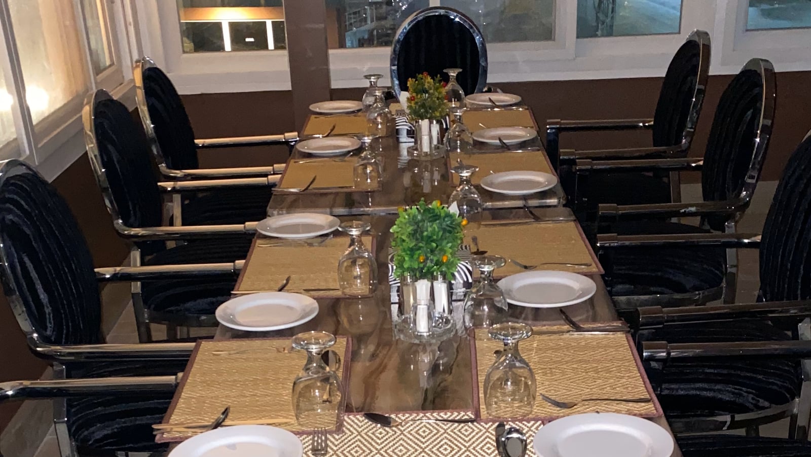 Hujra Restaurant