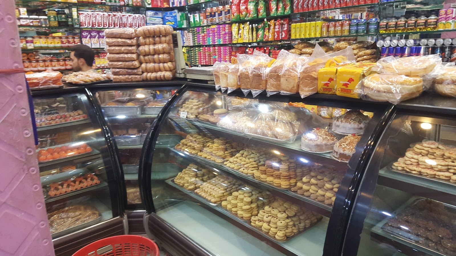 Kashmir Baker And Sweet