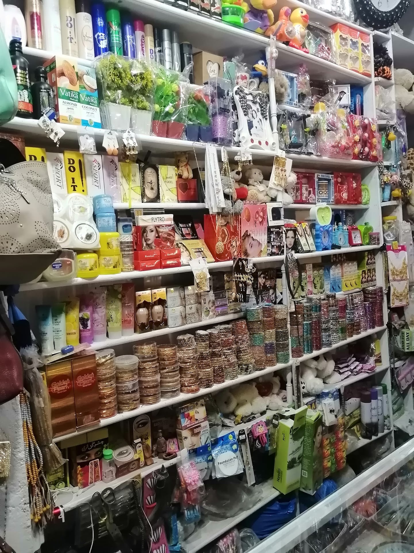 Meena Bazar Thana photo 3