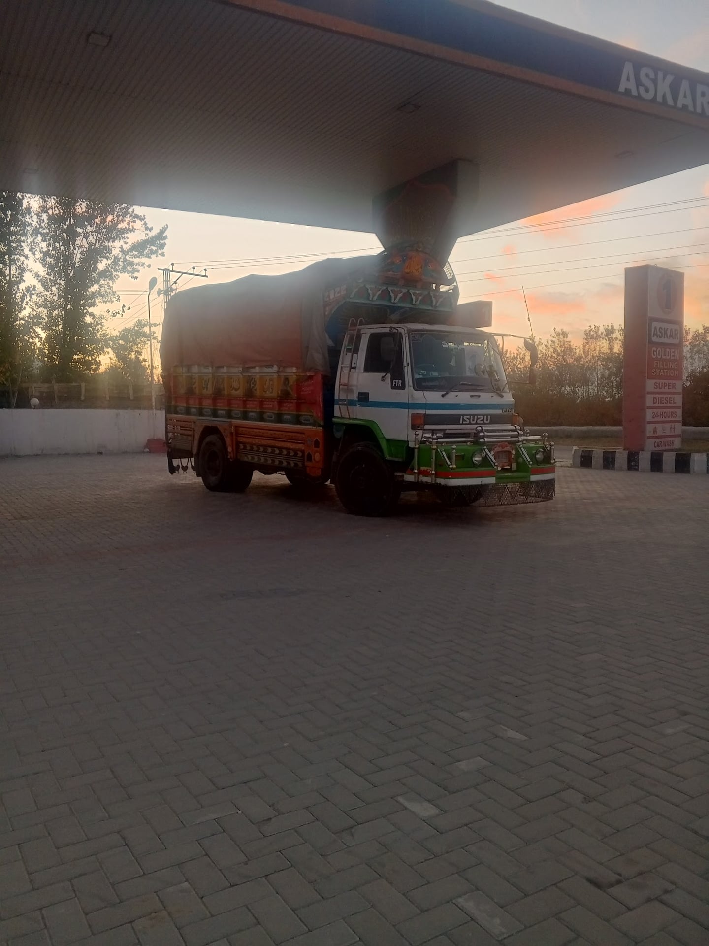 Naik Muhammad Filling Station photo 3