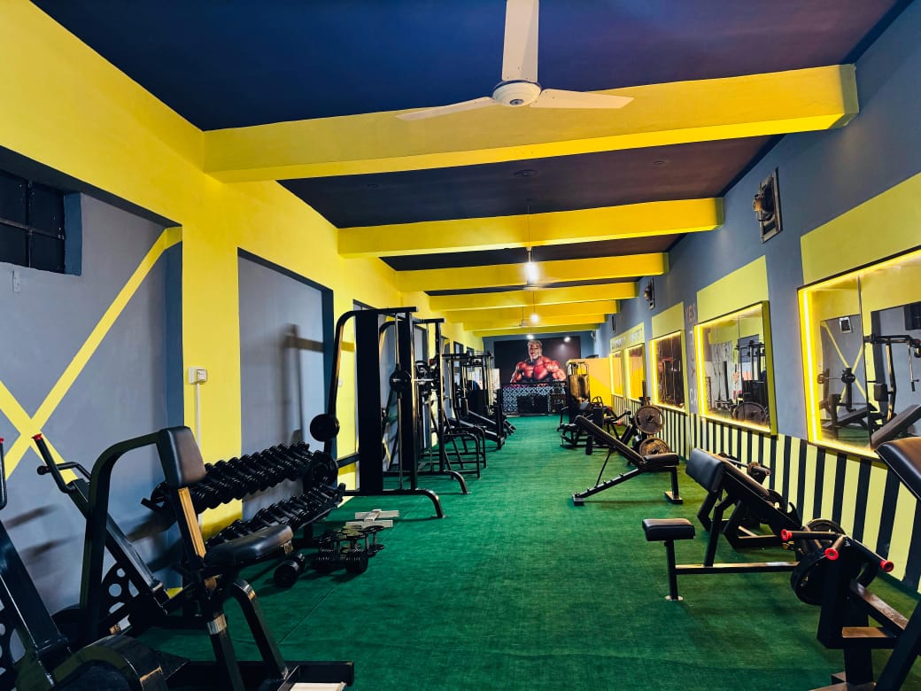 PLATINUM GYM photo 5