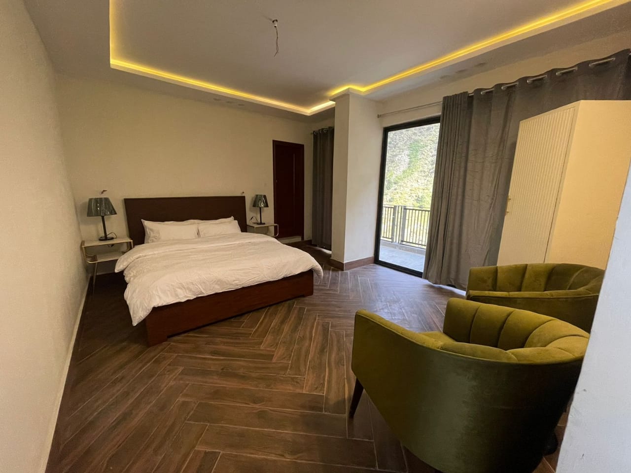 poin one hotel Bahrain swat photo 5
