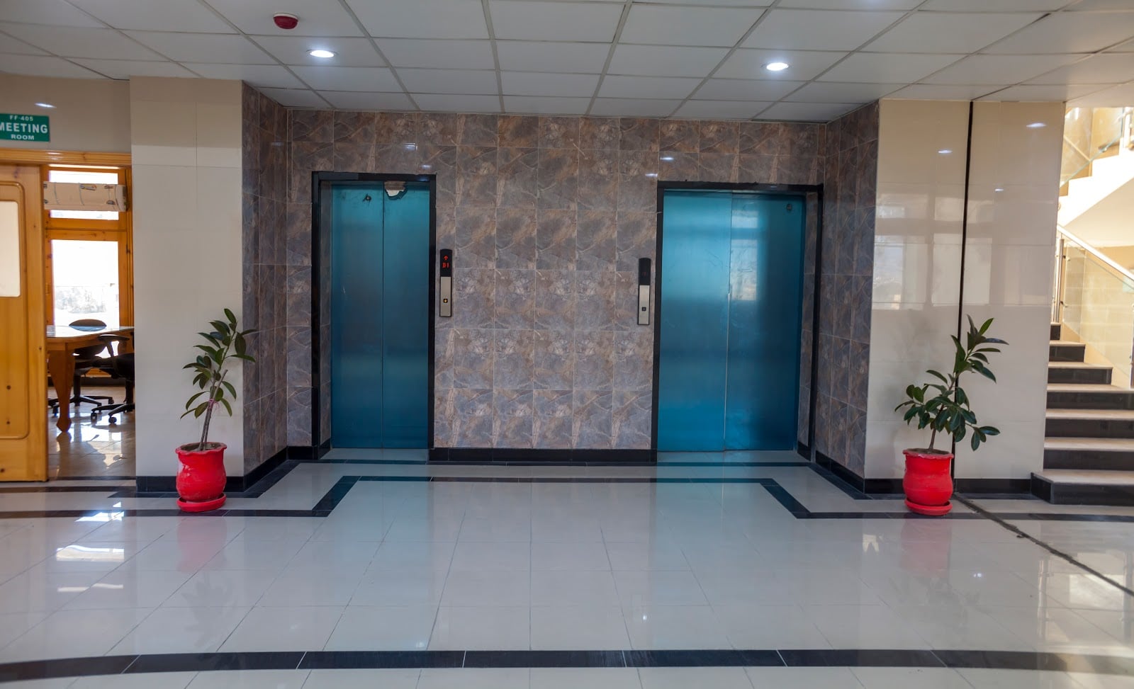 Roshan Specialized Hospital & Research Center photo 5
