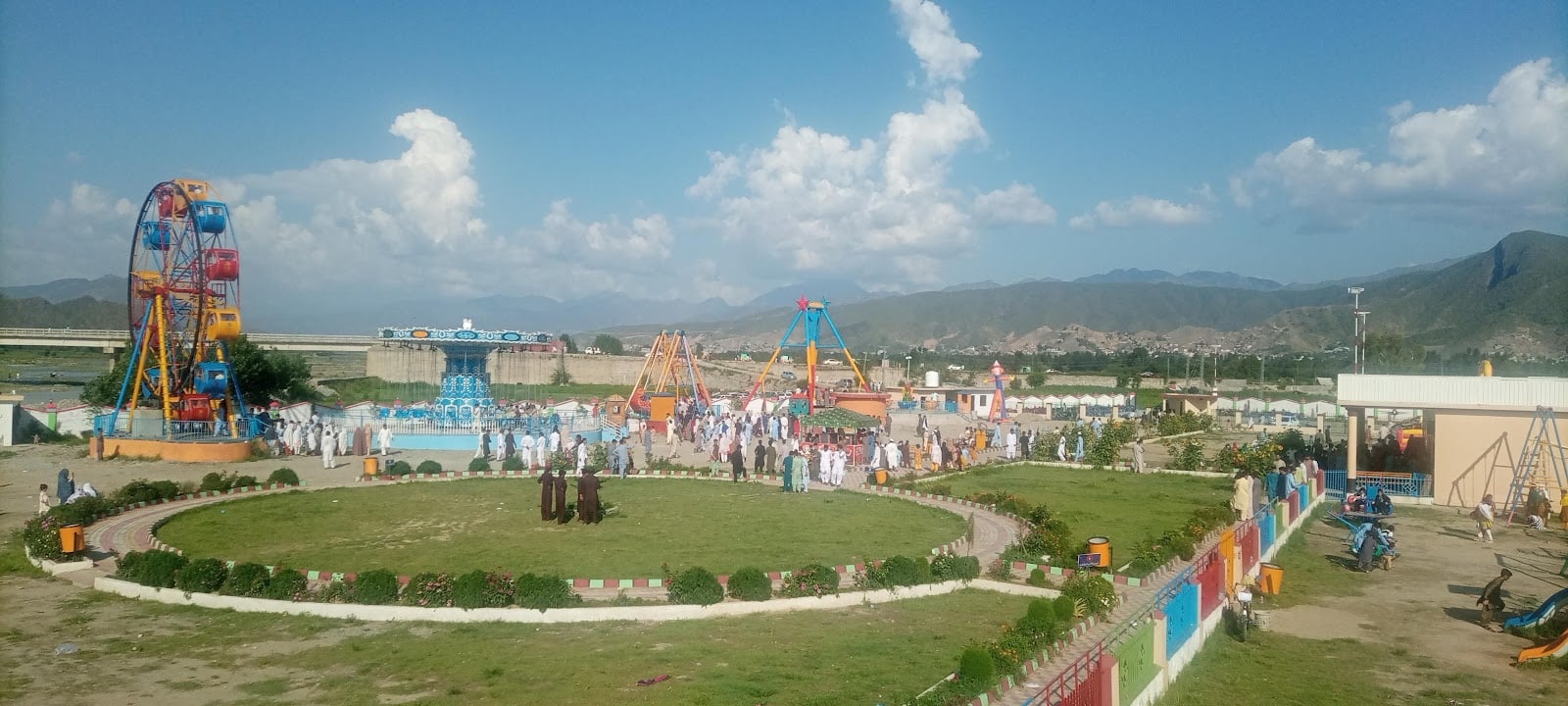 Royal Family Park Chakdara photo 4