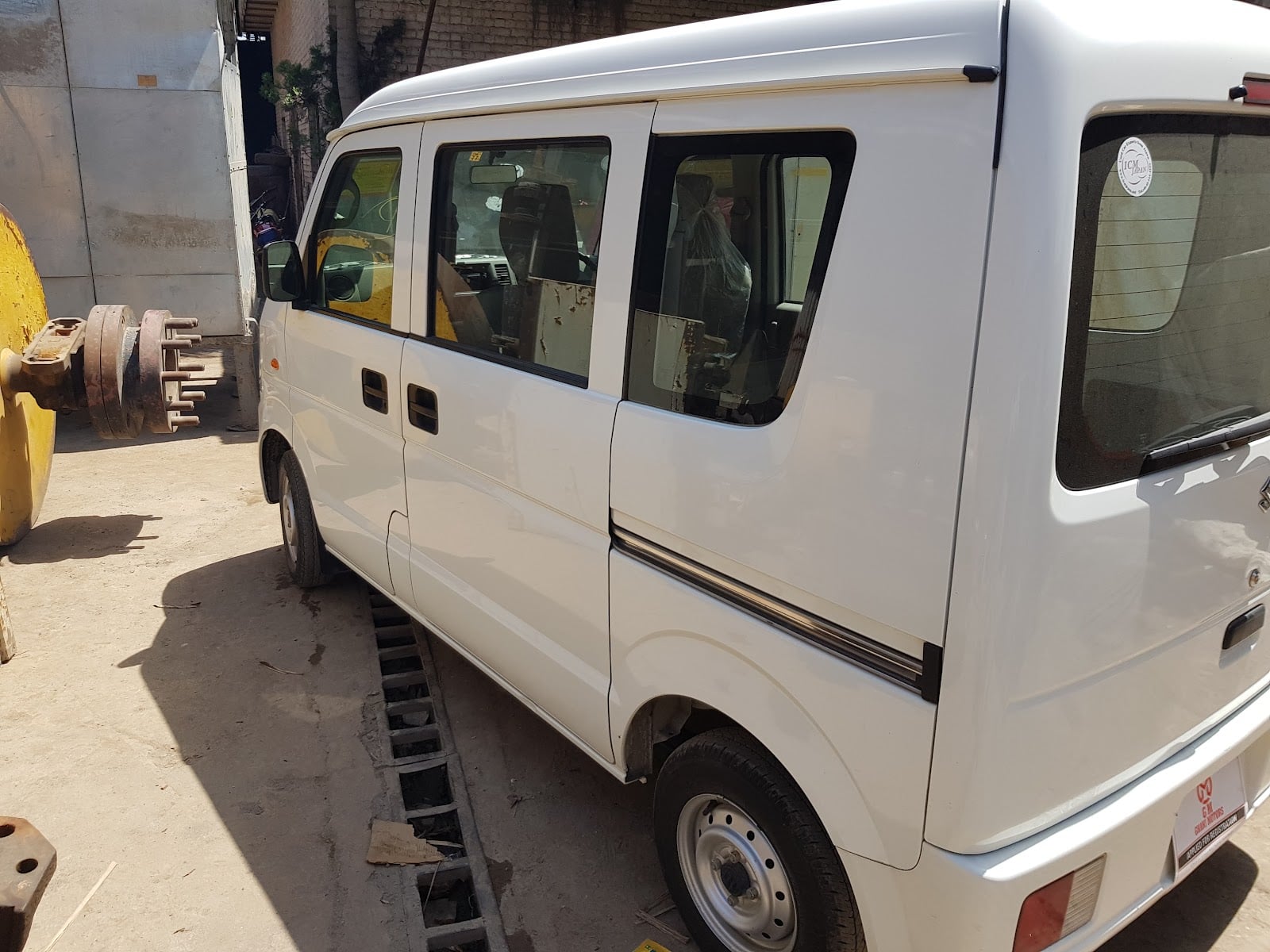 SALANDA MOTORS AND PROPERTY DEALER photo 3