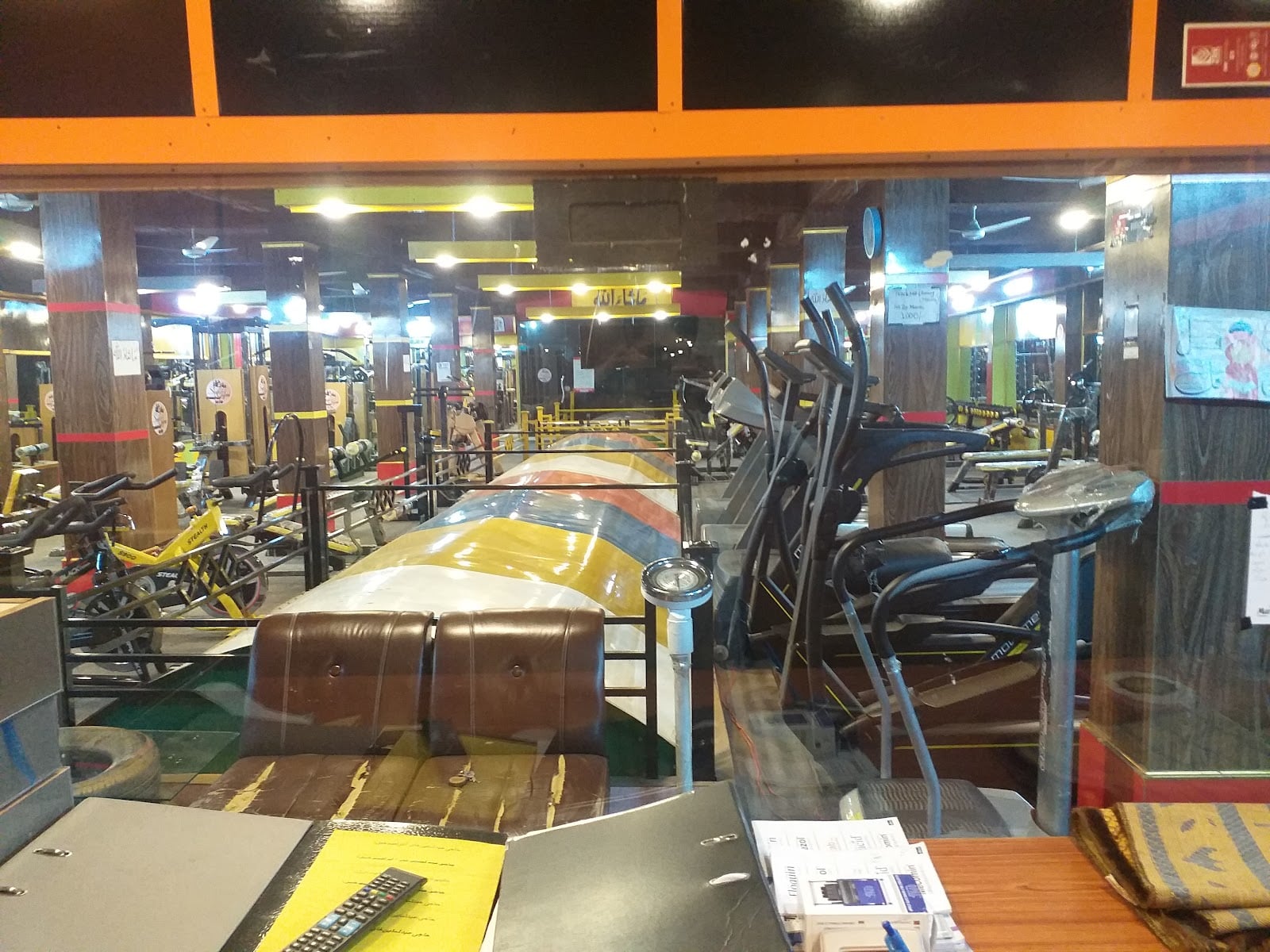 Smart Gym Health & Fitness Club photo 2