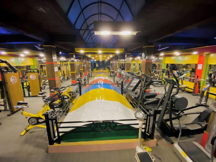 Smart Gym Health & Fitness Club photo 3