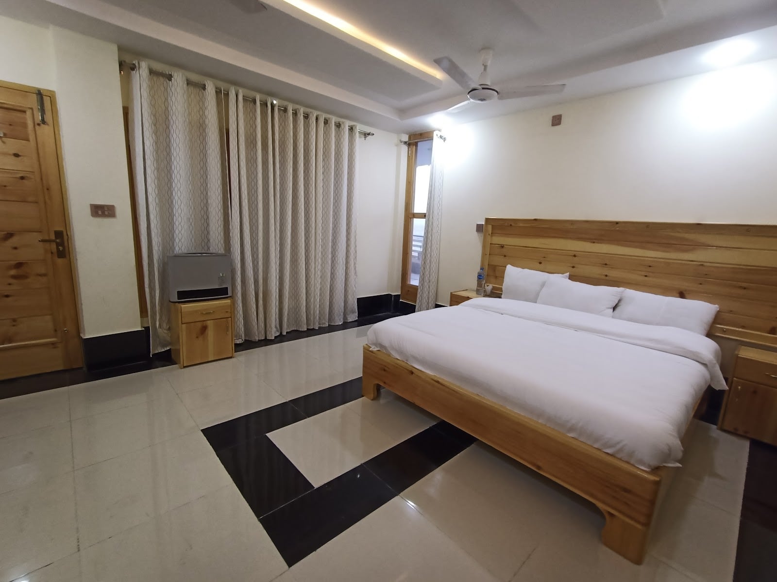 Swat Hotel And Restaurant photo 2