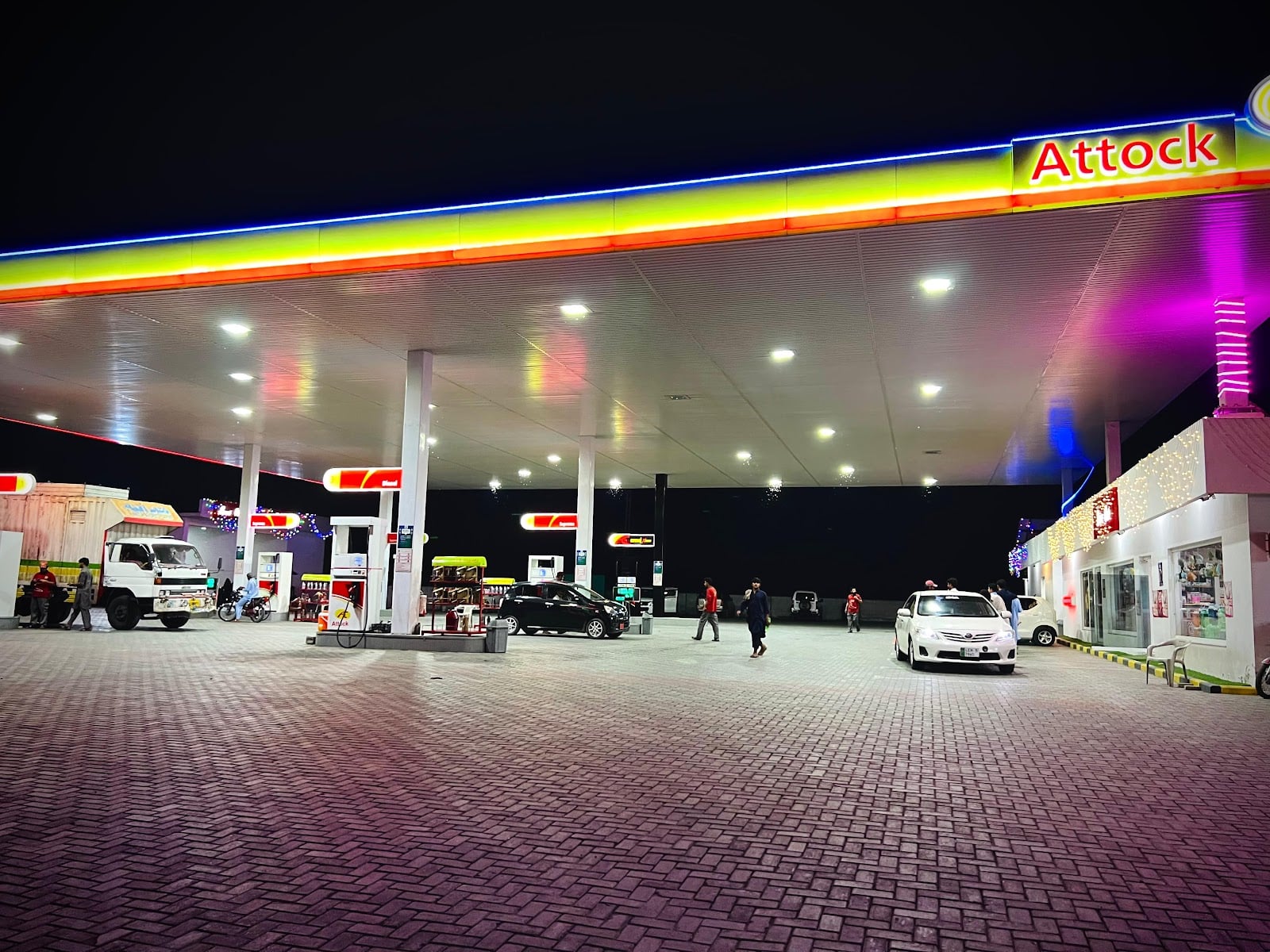 Tahir Filling Station (Attock Petroleum)