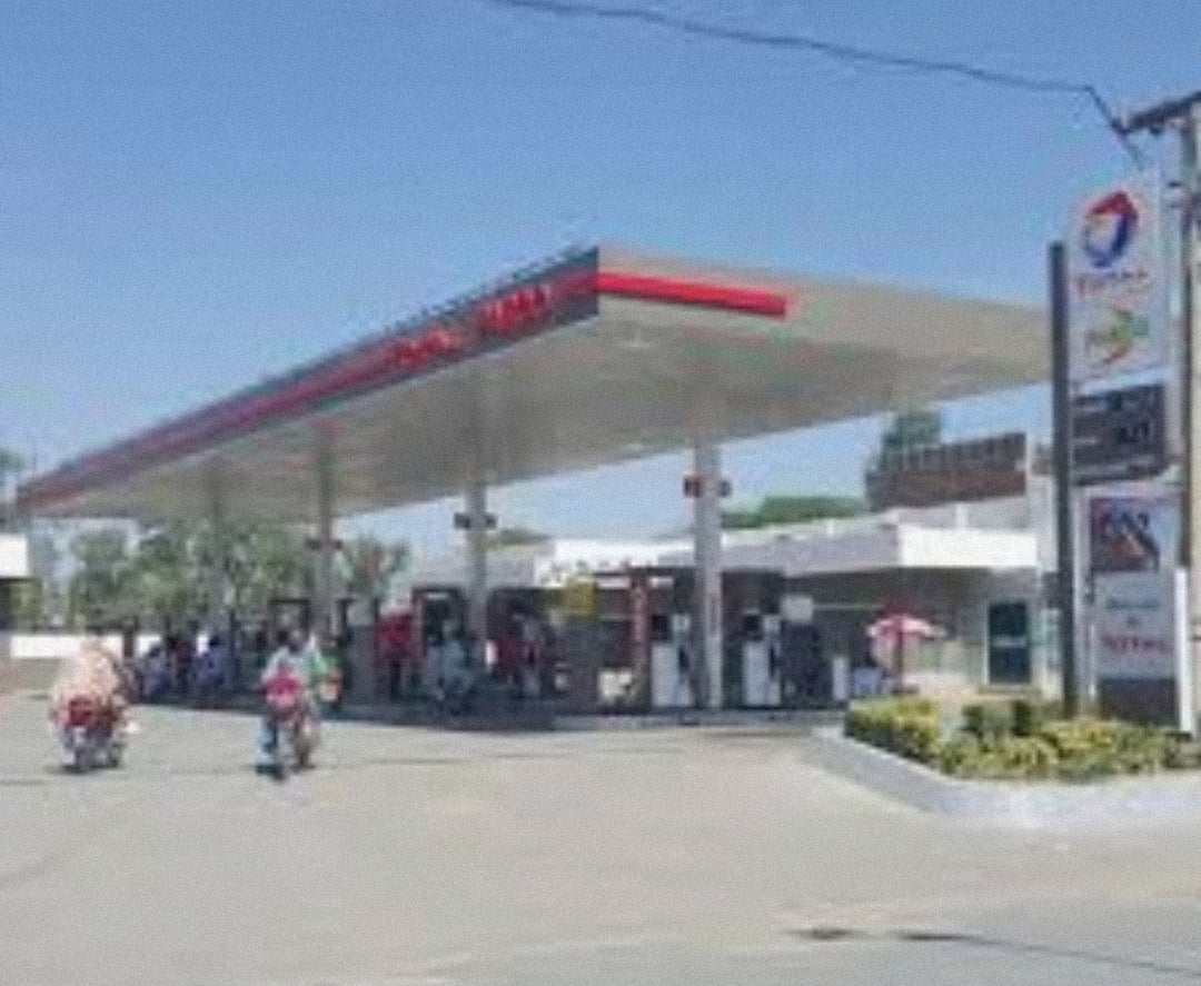 Teeta But Filling Station photo 5
