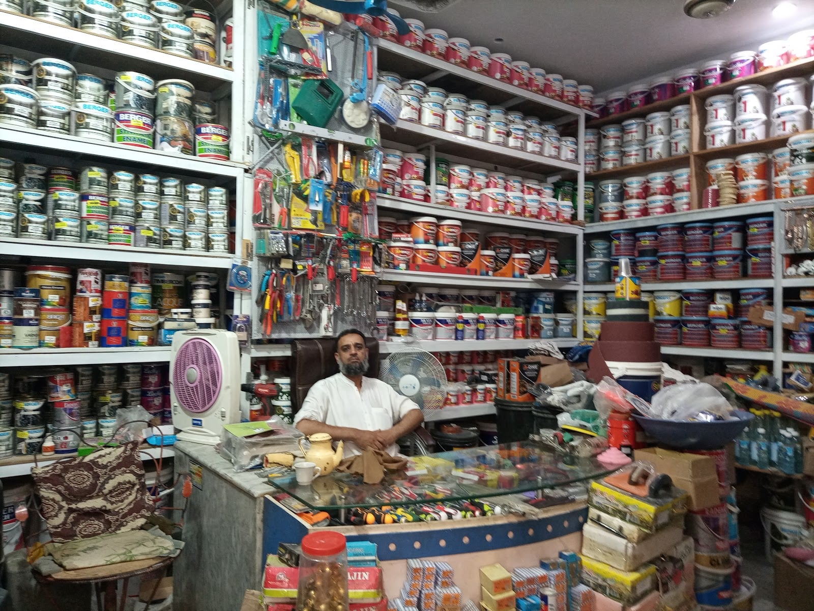 Zahoor Paint & Hardware Distribution Ali City Center photo 3